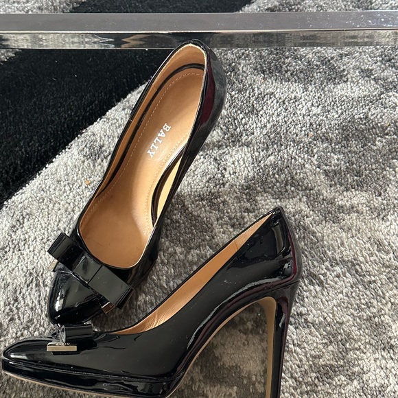 Bally heels - Picture 2 of 3